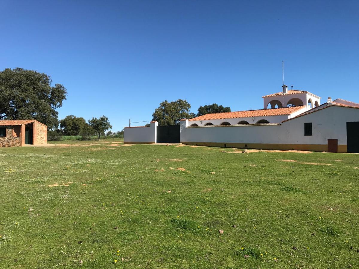 Casa Rural De La Finca Sierra Grande Hornachos Extérieur photo