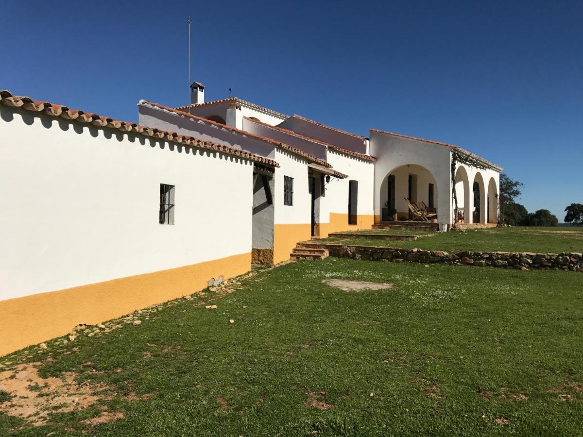 Casa Rural De La Finca Sierra Grande Hornachos Extérieur photo